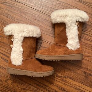 Cozy Brown Kids Boots with Faux Fur Trim